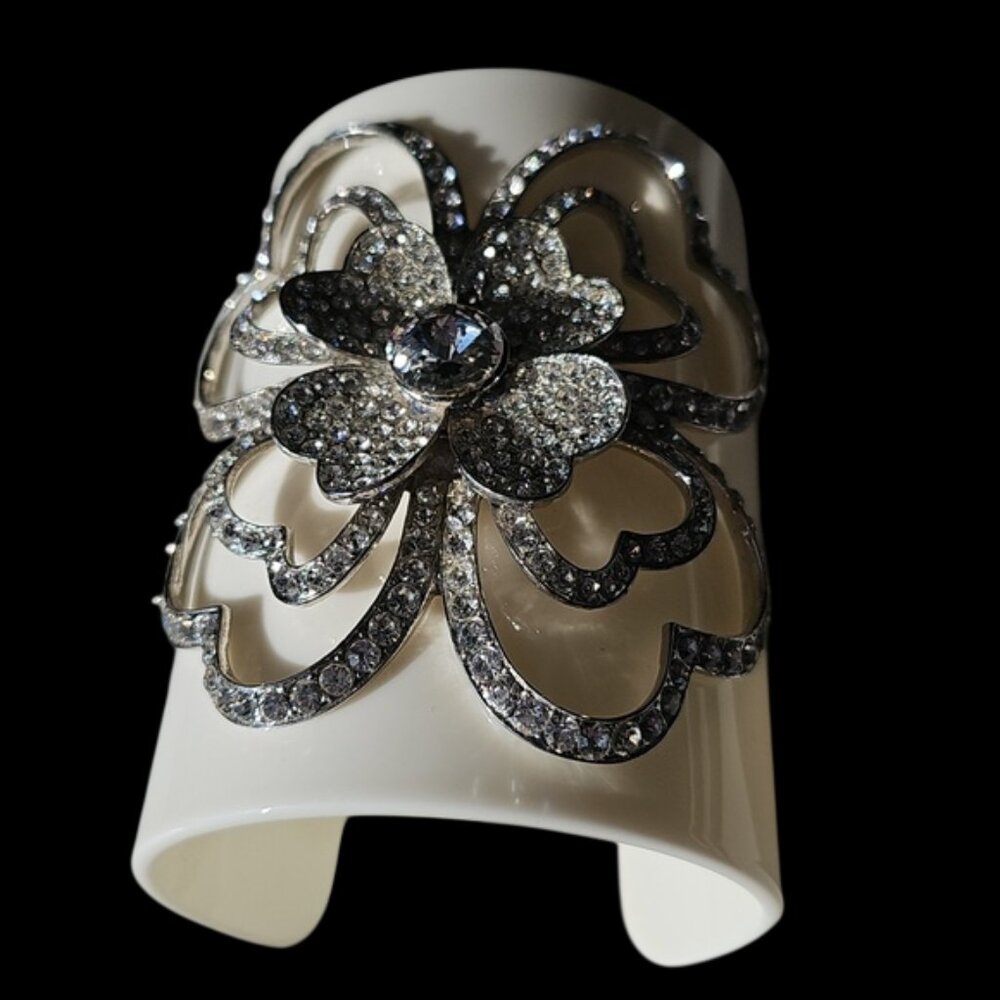 Elegant Silver and White Floral 3D Design Cuff Bracelet